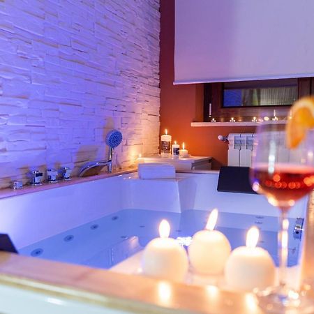 B&B Golden House & Spa Rose ภายนอก รูปภาพ