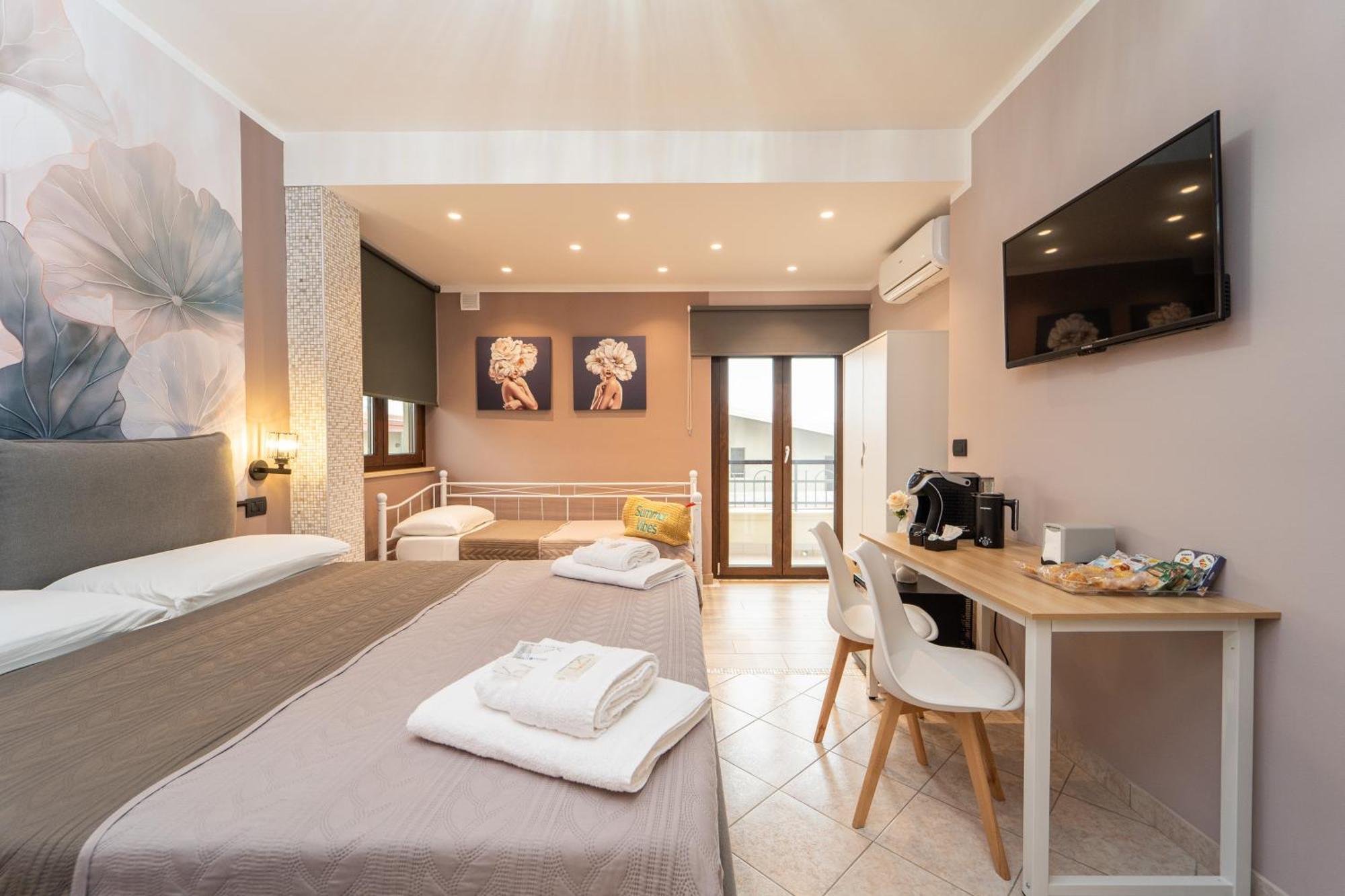 B&B Golden House & Spa Rose ภายนอก รูปภาพ