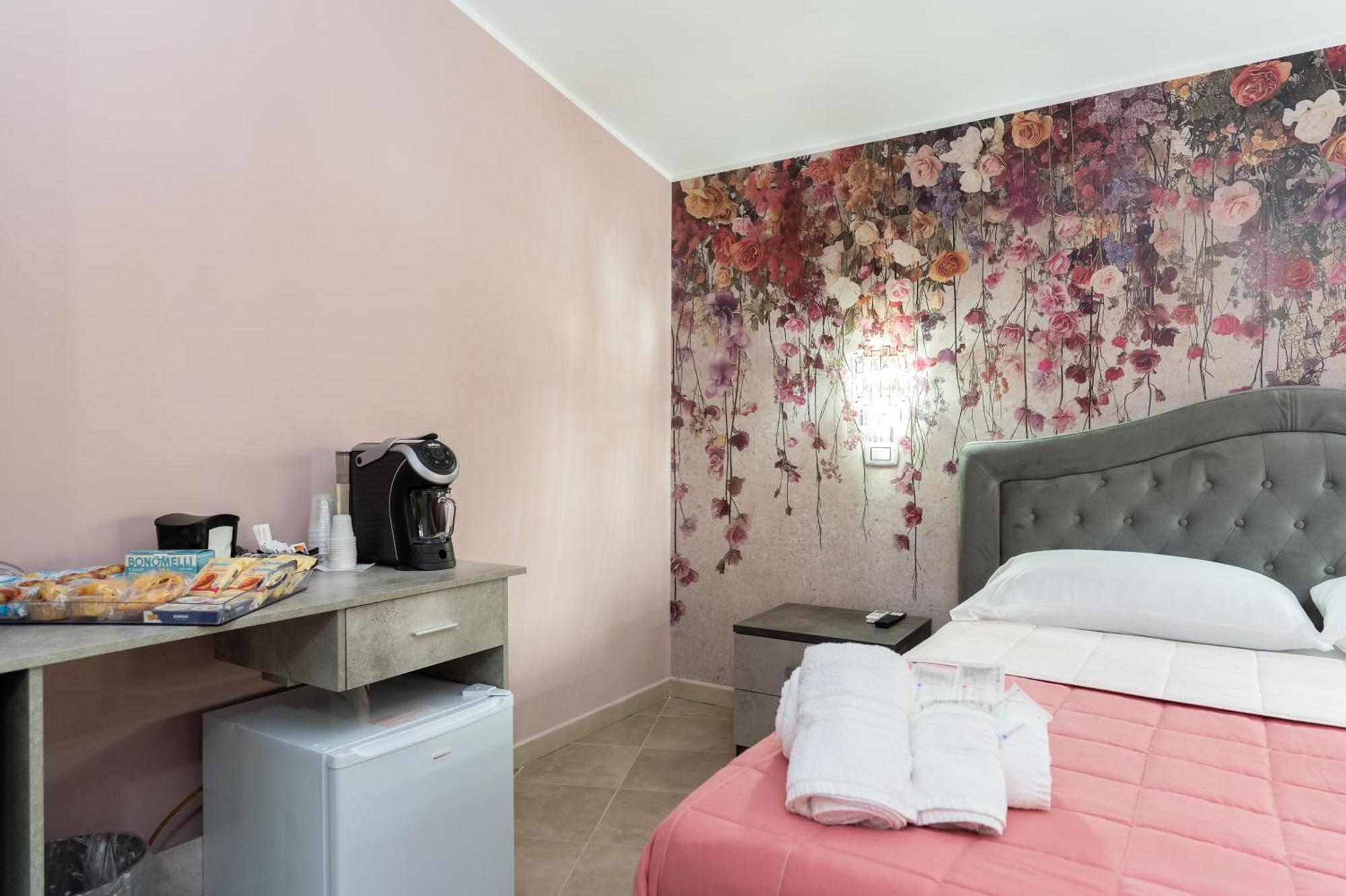 B&B Golden House & Spa Rose ภายนอก รูปภาพ